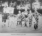 Intersection of West and East Shore Rd and Main Street. The Methodist Church would be behind the photographer. Parade day